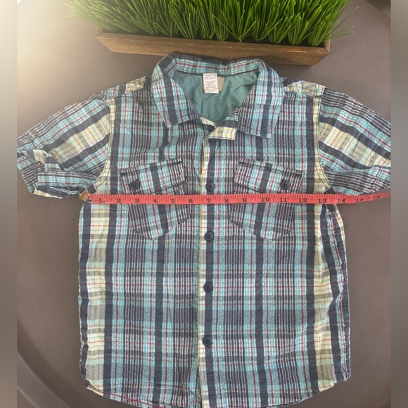 Tea Collection Size 6 Boys Short Sleeve Button Down Shirt - Picture 7 of 8